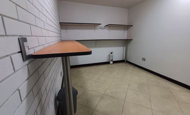 Arrienda Oficina 130 M2 Amoblada 12 personas