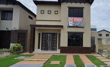 Casa en venta de estreno Ciudad Celeste Etapa Estribor