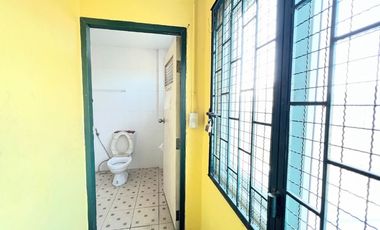 ขาย อาคารพานิชย์ ติดถนนสรรพาวุธ เหมาะสำหรับลงทุน,ค้าขาย,เปิดร้าน,คลีนิค,ออฟฟิศ,ร้านอาหารจอดรถด้านหน้าได้ถึง 4-6 คัน ไม่รวมตรงถนนหน้าตึก