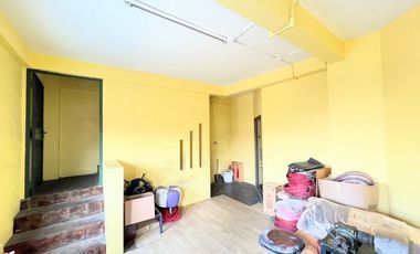 ขาย อาคารพานิชย์ ติดถนนสรรพาวุธ เหมาะสำหรับลงทุน,ค้าขาย,เปิดร้าน,คลีนิค,ออฟฟิศ,ร้านอาหารจอดรถด้านหน้าได้ถึง 4-6 คัน ไม่รวมตรงถนนหน้าตึก