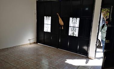 RENTO CASA EN VILLAS DE SANTA JULIA CERCA DE SORIANA DE RIO MAYO