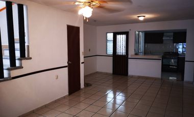 RENTO CASA EN VILLAS DE SANTA JULIA CERCA DE SORIANA DE RIO MAYO