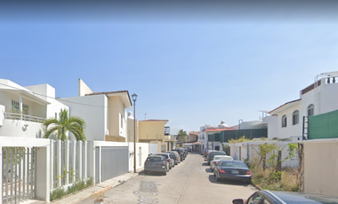 CASA EN VENTA EN EL CORAZON DE PUERTO VALLARTA