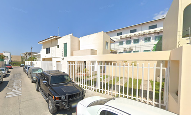 CASA EN VENTA EN EL CORAZON DE PUERTO VALLARTA