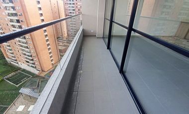 PR18278 Apartamento en arriendo en el sector Loma del Escobero