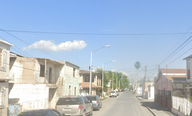 SE VENDE CASA EN DOS NIVELES