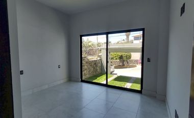 Casa Minimalista en Venta en Burgos Bugambilias, Temixco Morelos.
