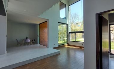 Casa Minimalista en Venta en Burgos Bugambilias, Temixco Morelos.
