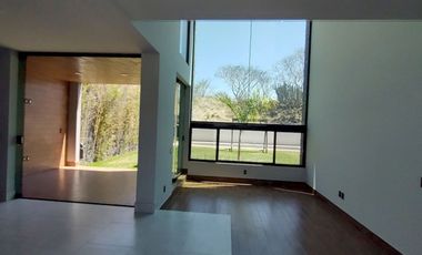 Casa Minimalista en Venta en Burgos Bugambilias, Temixco Morelos.