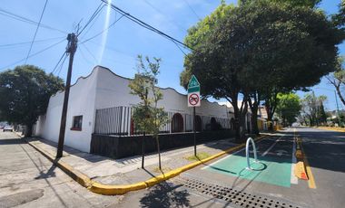 Casa de una planta para Remodelar en Av Hidalgo, Colonia San Bernardino.