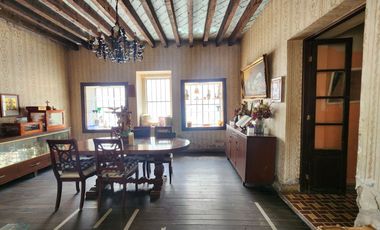 Casa de una planta para Remodelar en Av Hidalgo, Colonia San Bernardino.