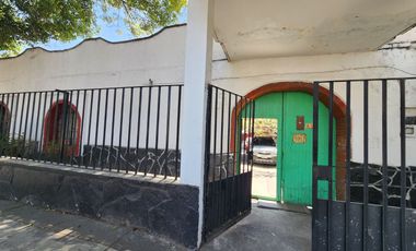 Casa de una planta para Remodelar en Av Hidalgo, Colonia San Bernardino.