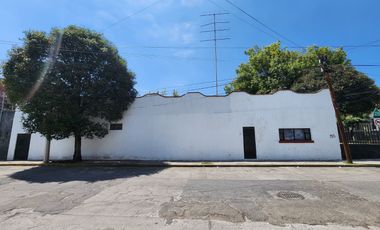 Casa de una planta para Remodelar en Av Hidalgo, Colonia San Bernardino.