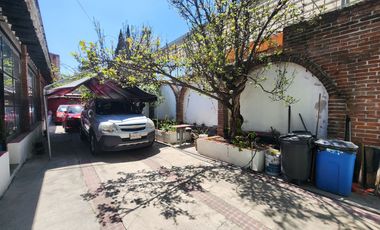 Casa de una planta para Remodelar en Av Hidalgo, Colonia San Bernardino.