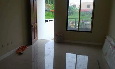 Affordable townhouse for sale in paranaque, Near sucat Road
