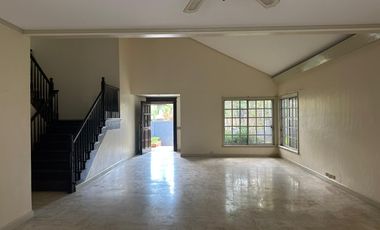 House and Lot for Lease in Valle Verde