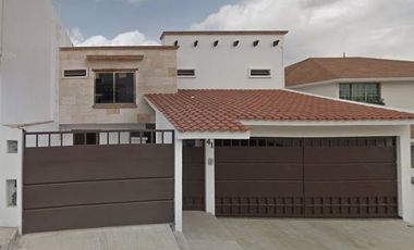 CASA EN RESIDENCIAL LAS CUMBRES, VERACRUZ