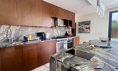 ESPECTACULAR CASA EN CANCUN COUNTRY CLUB