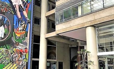 VENDE OFICINA, COMPAÑÍA CON AMUNATEGUI, SANTIAGO, 34 M2, 1 PRIVADO, PLANTA LIBRE, BAÑO, KITCHENETTE, CON OPCION DE ESTACIONAMIENTO