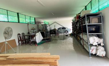 Land for sale with 1 small house and 1 storage building, San Khong, San Kamphaeng.