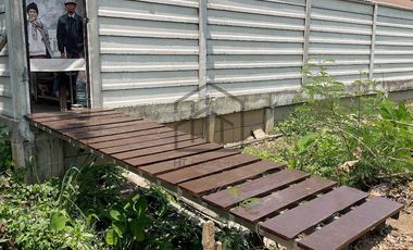 Land for sale with 1 small house and 1 storage building, San Khong, San Kamphaeng.