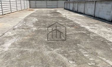 Land for sale with 1 small house and 1 storage building, San Khong, San Kamphaeng.