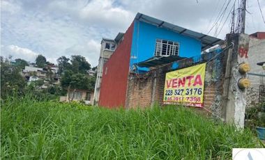 Terreno de 210 m2 a 3 min. de facultad de humanidades.