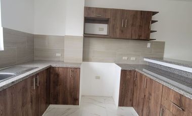 En alquiler lujoso y moderno departamento en Alamos Norte, Guayaquil