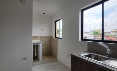 En alquiler lujoso y moderno departamento en Alamos Norte, Guayaquil
