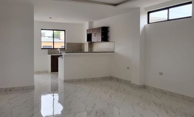 En alquiler lujoso y moderno departamento en Alamos Norte, Guayaquil