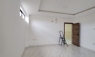 En alquiler lujoso y moderno departamento en Alamos Norte, Guayaquil
