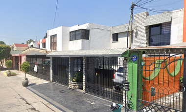 CASA de garantía hipotecaria en San Juan, Valle Dorado, Tlalnepantla de Baz, Estado de México, México