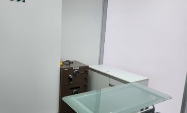 Venta de oficina en exclusivo edificio frente al Jockey Plaza