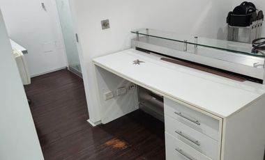 Venta de oficina en exclusivo edificio frente al Jockey Plaza