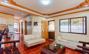 Beachfront 2 Bedroom House for Sale in Compostela