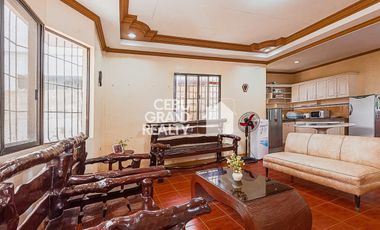 Beachfront 2 Bedroom House for Sale in Compostela