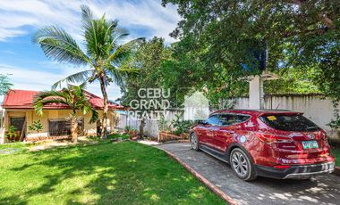 Beachfront 2 Bedroom House for Sale in Compostela