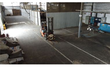 Edificación industrial de venta Manta  zona norte