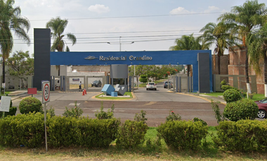 CASA EN COL. CIRCUITO LA ESTANCIA