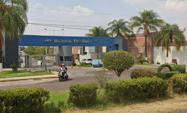 CASA EN COL. CIRCUITO LA ESTANCIA