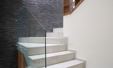 CASA EN VENTA ARGENTA