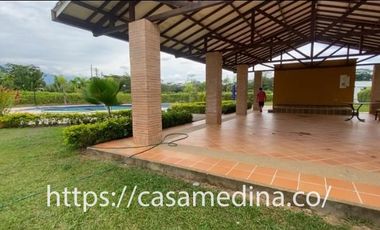 LOTE CAMPESTRE VIA RESTREPO