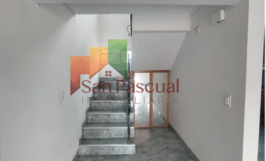CÓDIGO: 2319🏡 VENDO🏠 Hermoso Apartamento tercer piso Dúplex en Barrio Villa Nueva (Copacabana).