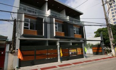 Spacious Modern House and lot with 5 Bedrooms and 2 Car Carport for sale in Don Antonio PH2419