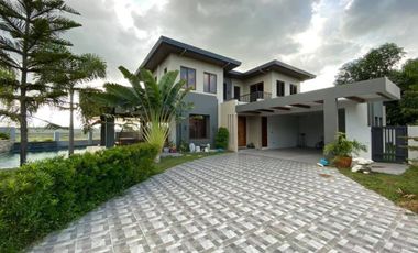 FOR SALE LUXURIOUS FURNISHED MODERN HOUSE IN PAMPANGA NEAR CLARK & NLEX TOLL PLAZA