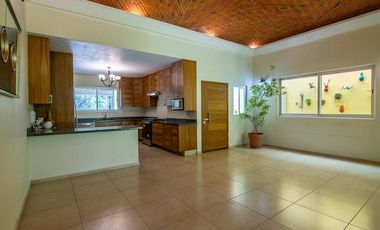 Linda casa en Riberas del pilar! PRECIO REDUCIDO!!