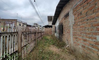 Terreno comercial esquinero de venta en Portoviejo