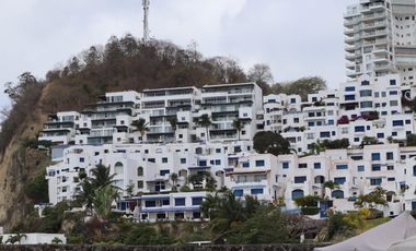 Departamento en venta de 96 metros, Casa Blanca, Same Esmeraldas