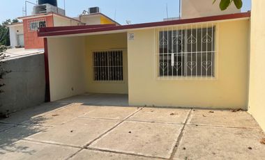 Casa en renta. Fracc. Plaza Villahermosa, Zona Sur, Villahermosa.