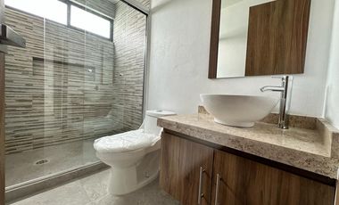 CASA EN VENTA EN LOMAS DE COCOYOC